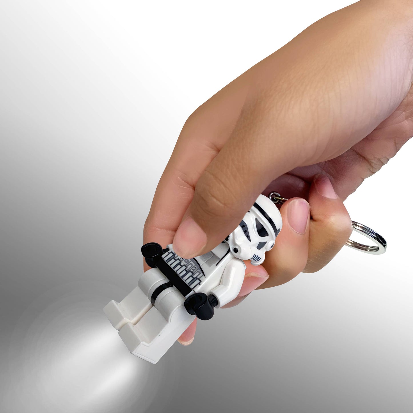 LEGO® Star Wars™ Schlüsselanhänger mit Licht – Stormtrooper - Brickhunter.shop