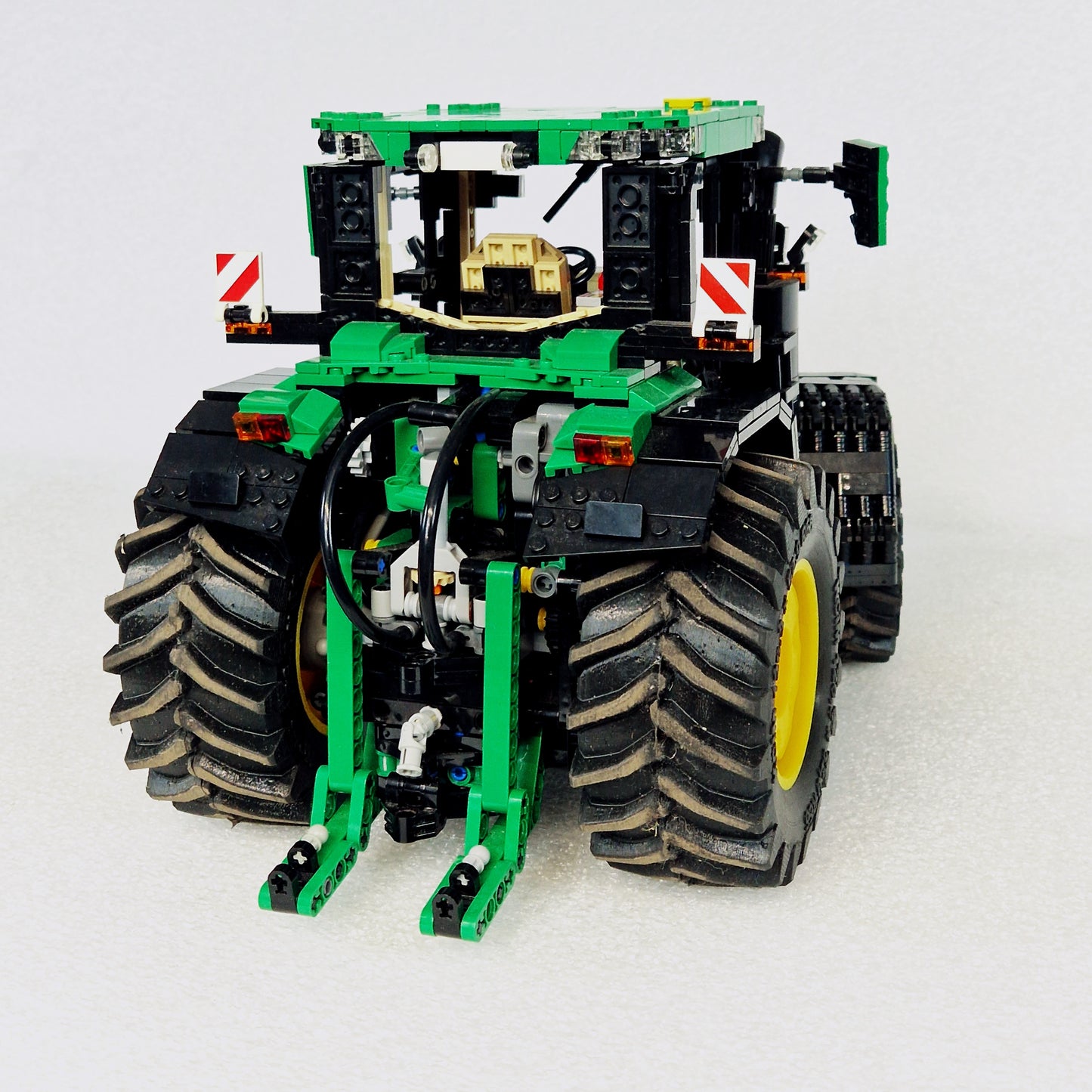 Traktor #C1 by Isenheim