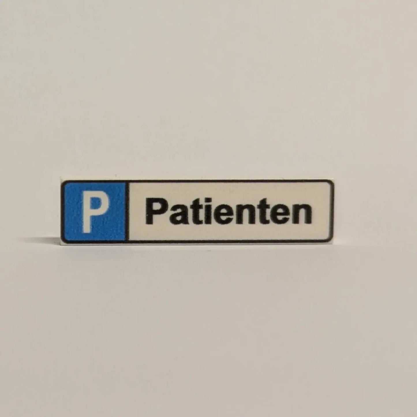 "Parkplatzkennzeichen" 1x4 Tile zur Auswahl Brickhunter.shop