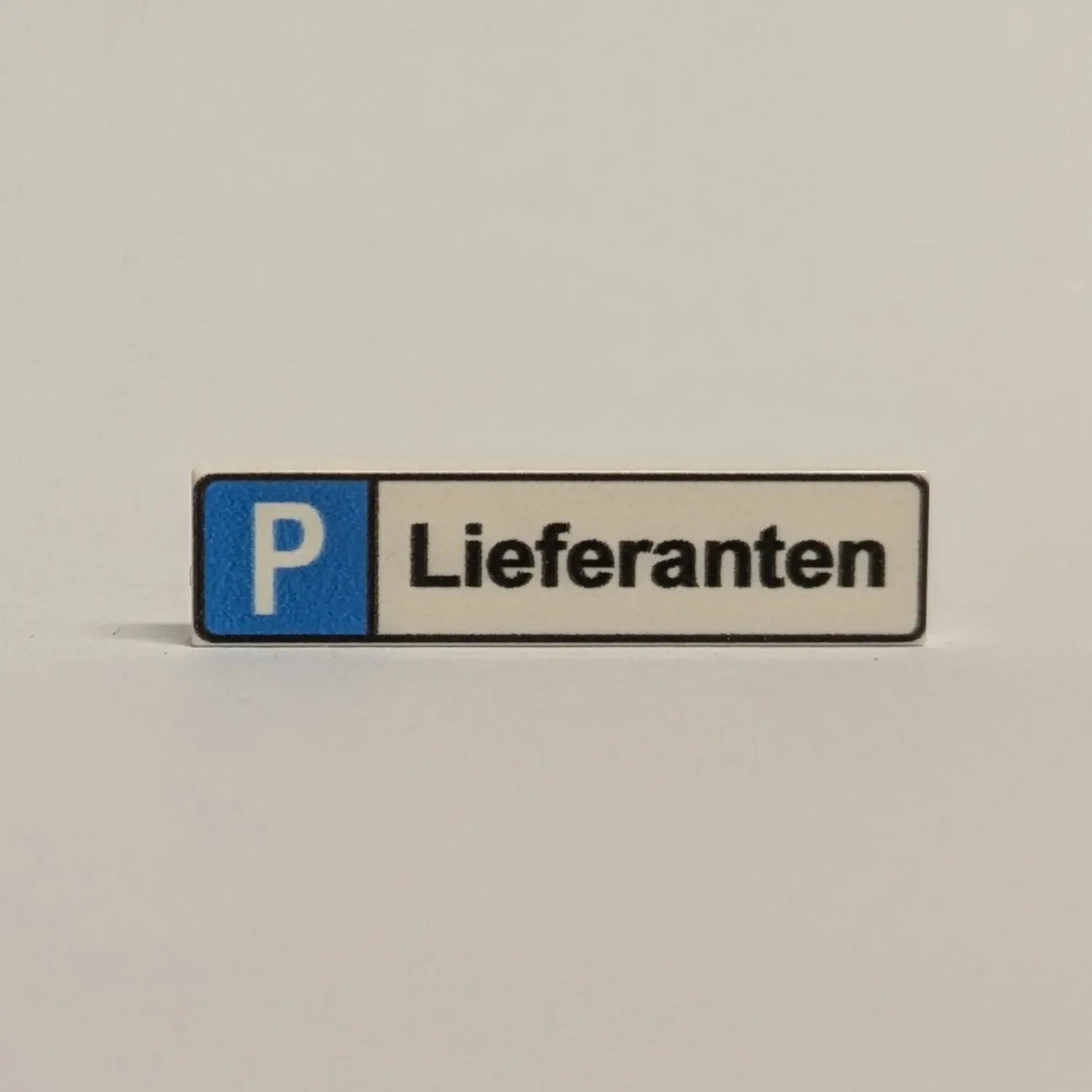 "Parkplatzkennzeichen" 1x4 Tile zur Auswahl Brickhunter.shop