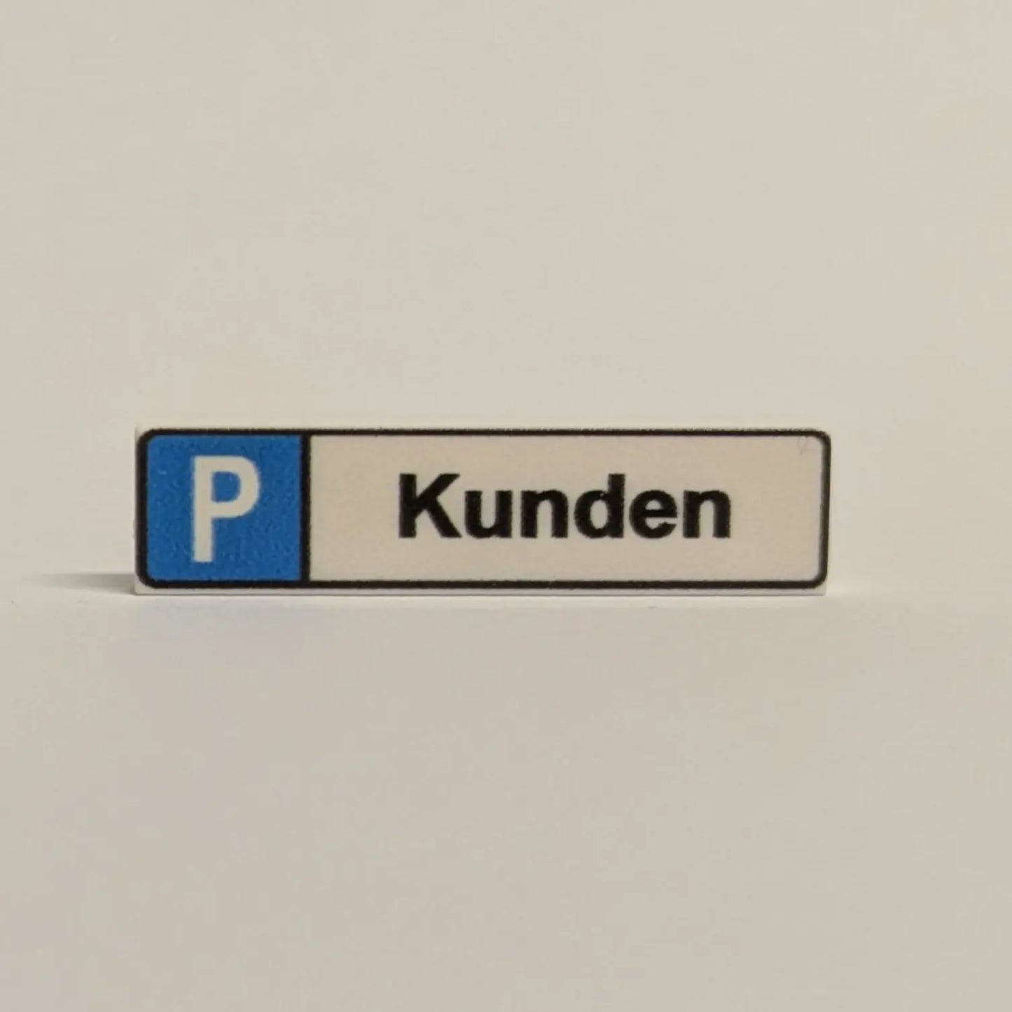 "Parkplatzkennzeichen" 1x4 Tile zur Auswahl Brickhunter.shop